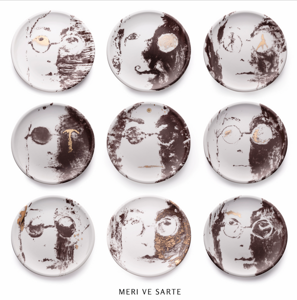 Nine decorative porcelain plates - Nine beats of memory set