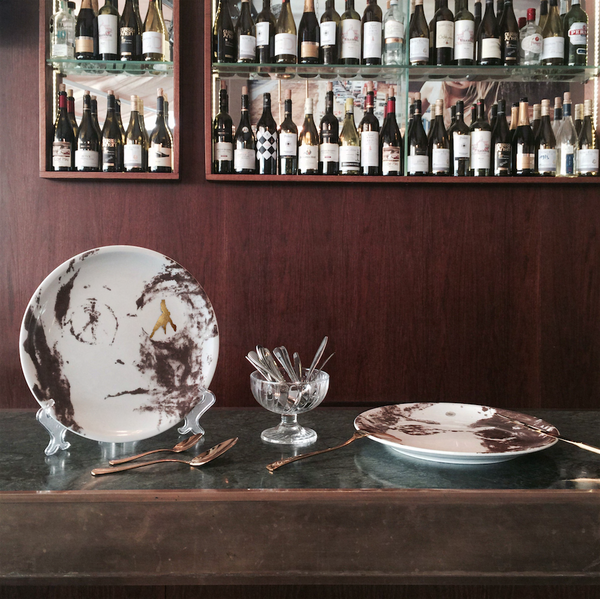 Decorative porcelain plate - Nine beats of memory 6